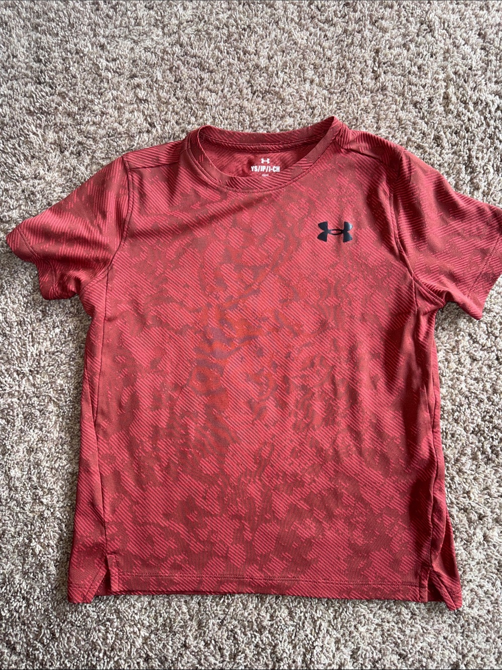Under Armour loose fit red tee size small